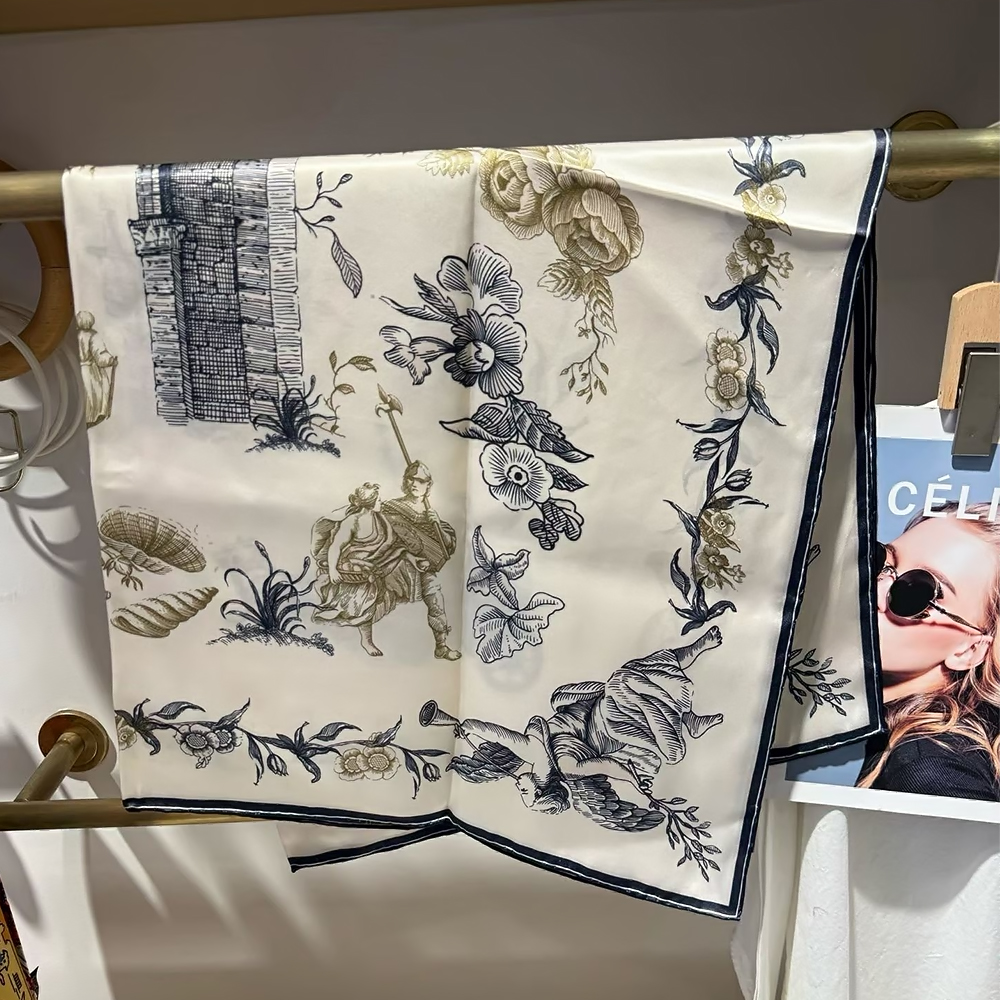 [BYSIFA] Blue White 100% Silk  - Shawl Wrap Winter のレビューと価格