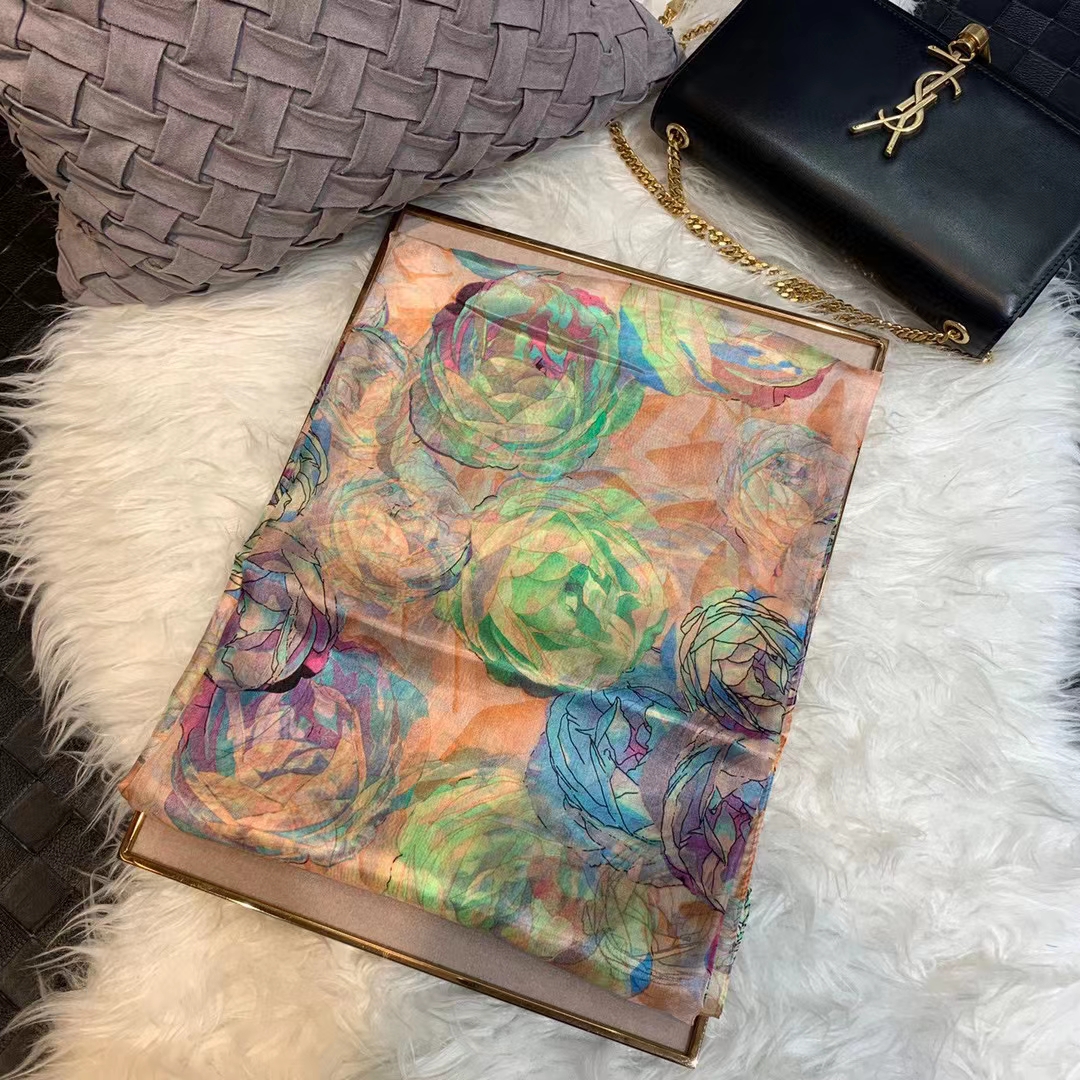 Ladies Green 100% Silk Scarf S - Shawl Wrap Winter のレビューと価格