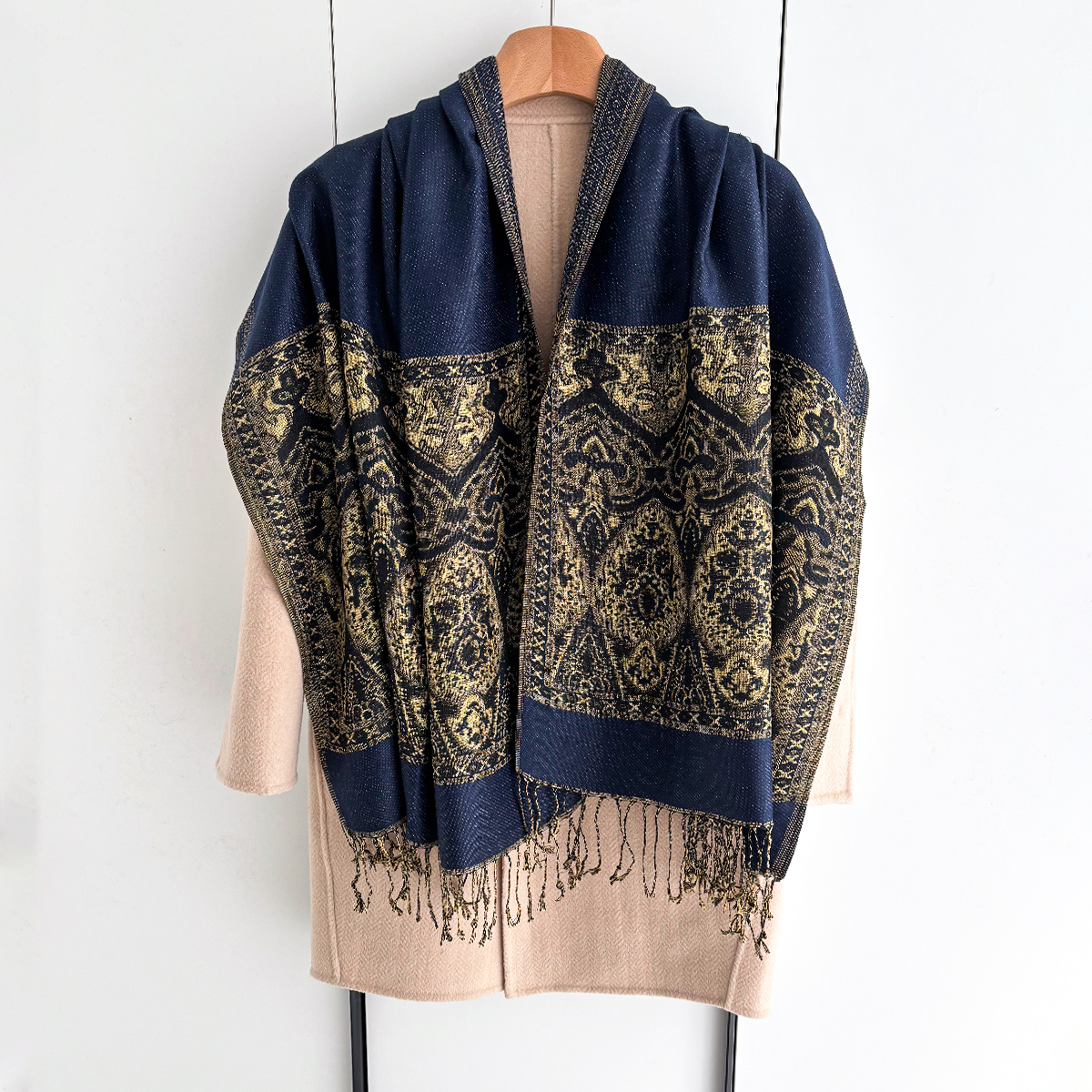 Luxury Scarf For Women Autumn  - Cashmere Pashmina Wrap のレビューと価格
